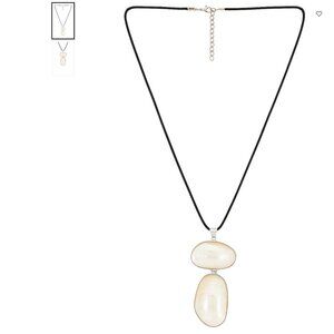 Amber Sceats Pendant Necklace